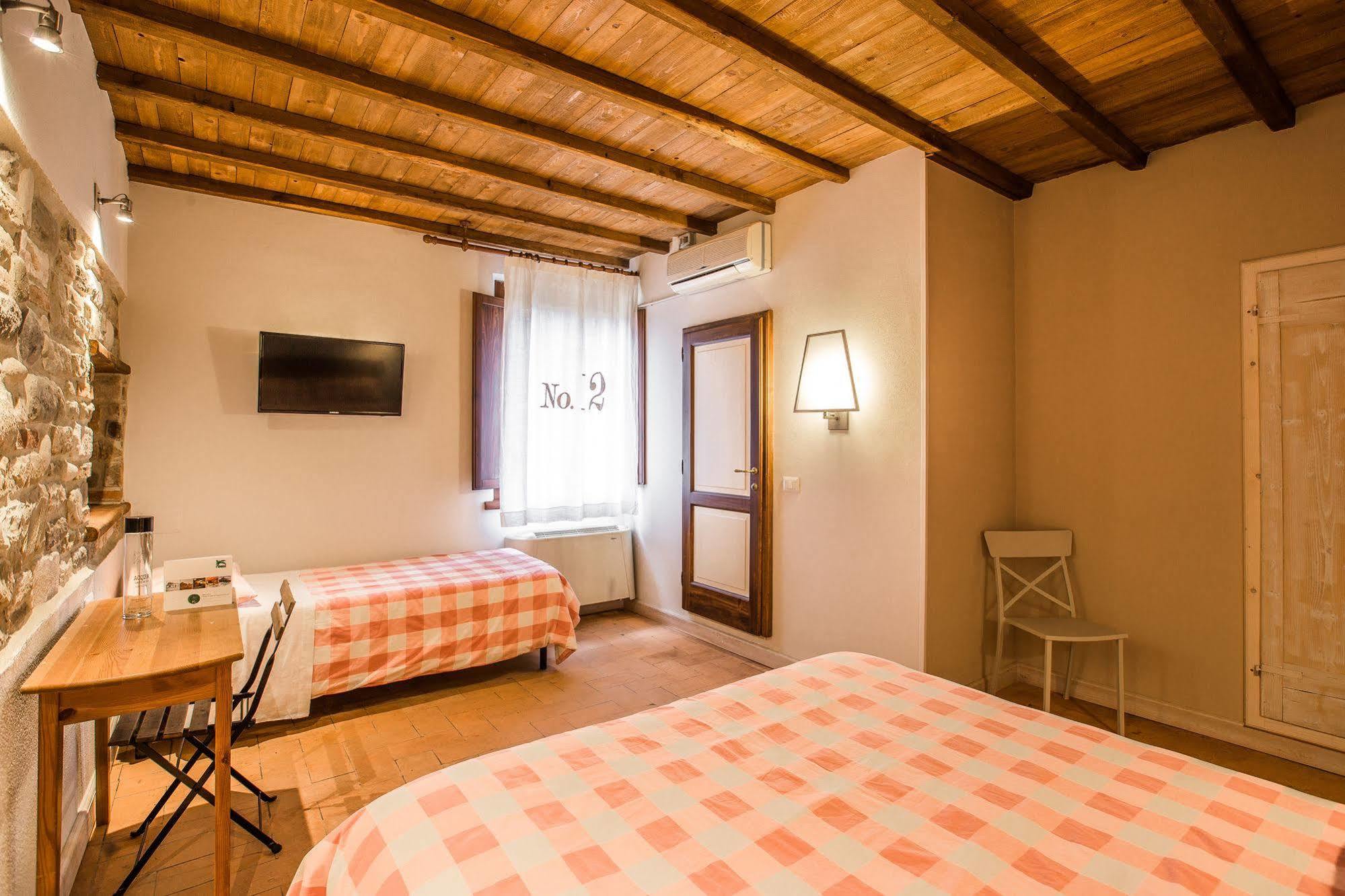 B&B Oasi Villaggio Marsciano Exterior foto